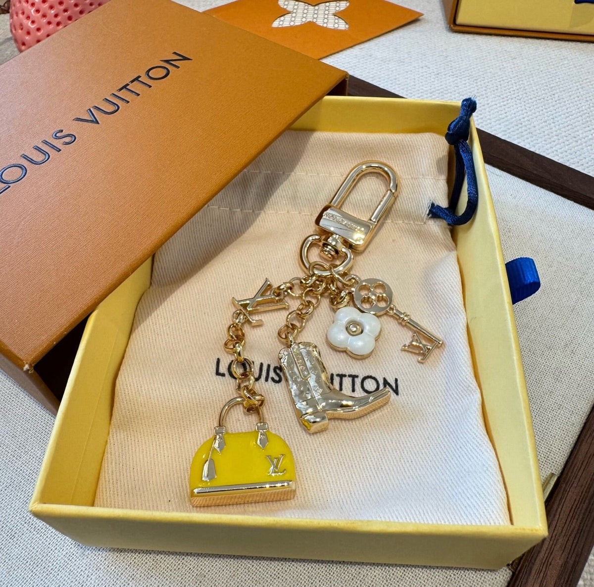 LOUIS VUITTON Metal Bag Charm Keychain