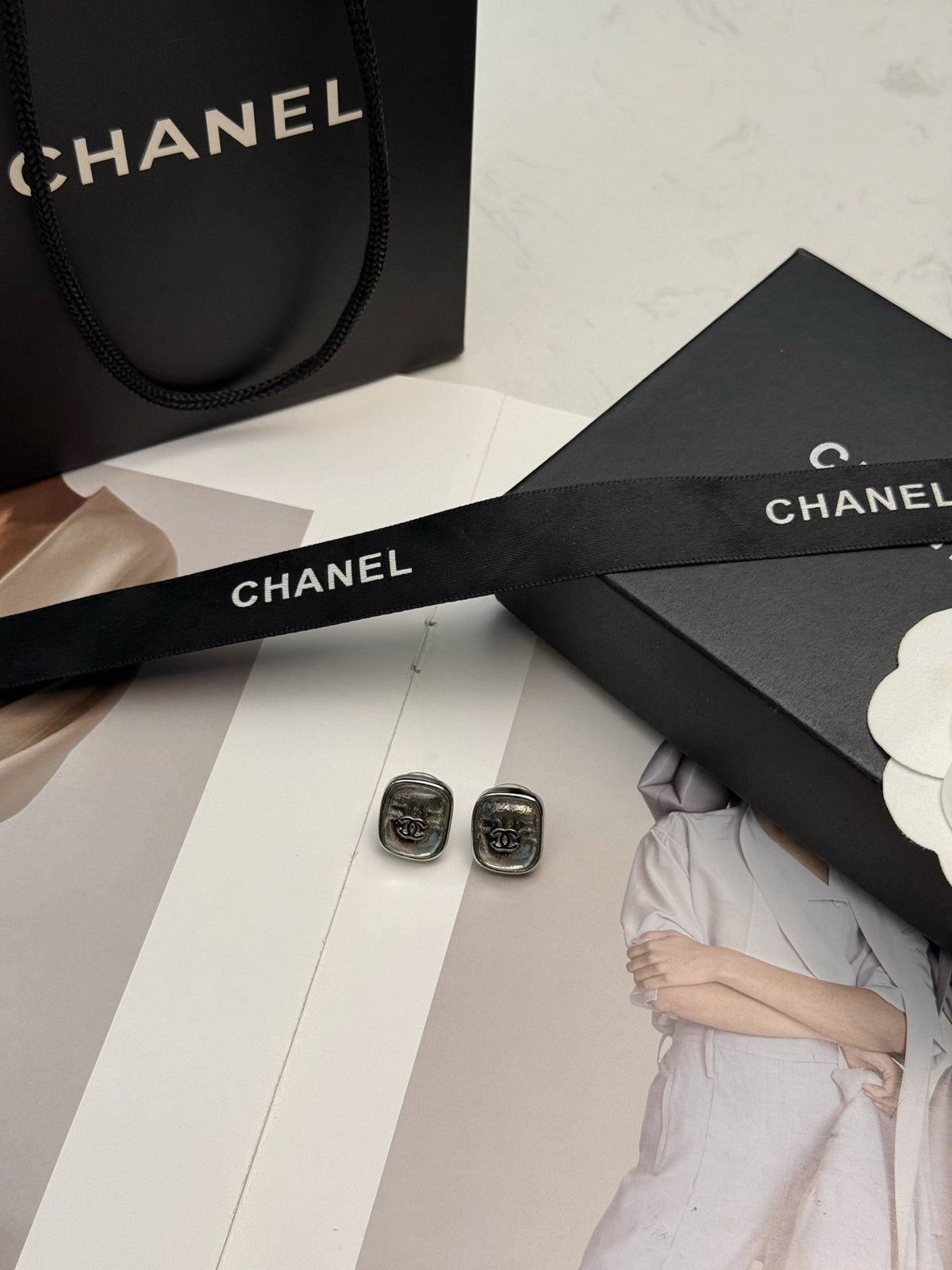 CHANEL Earrings