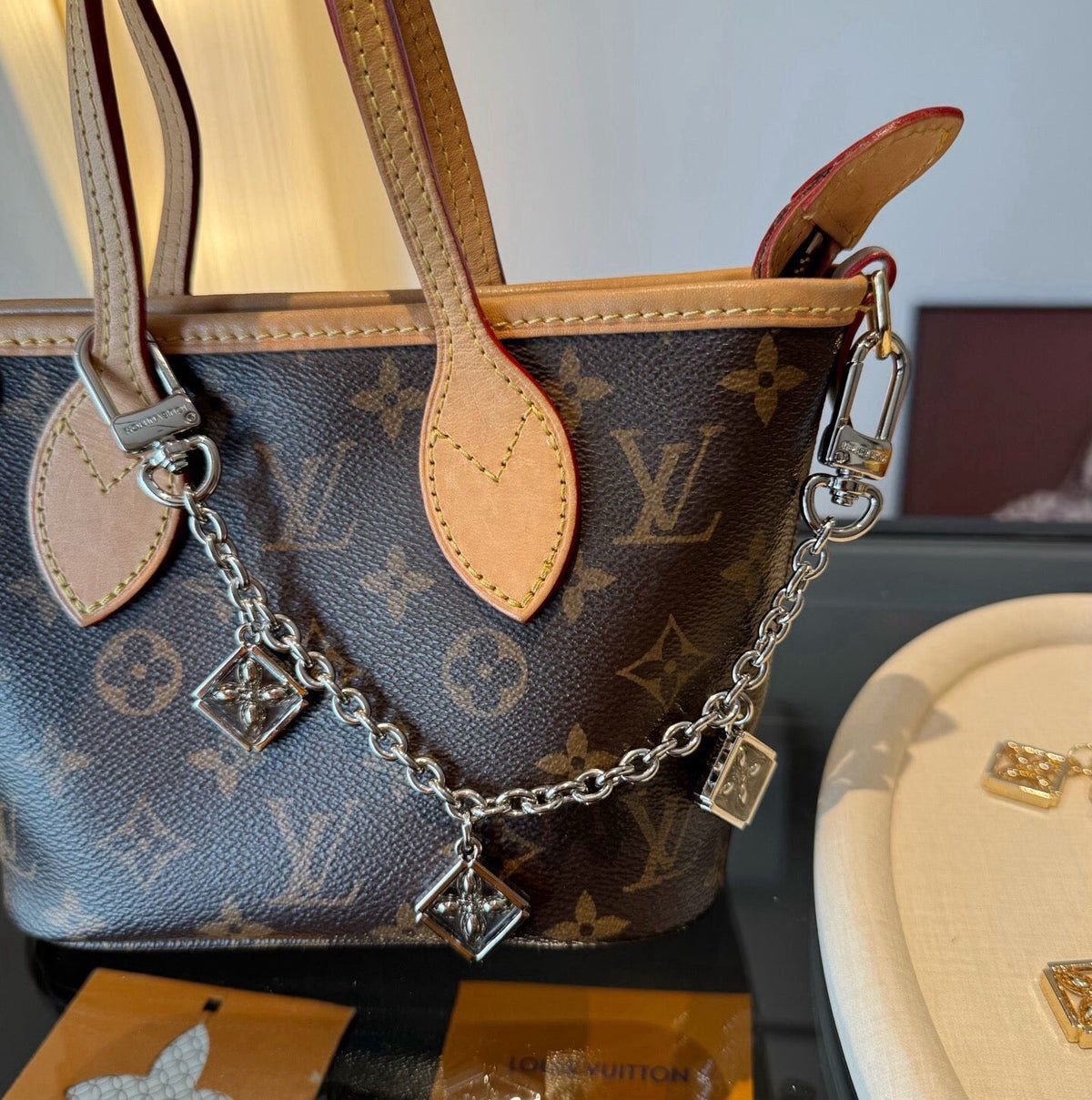 LOUIS VUITTON Metal Bag Charm Keychain