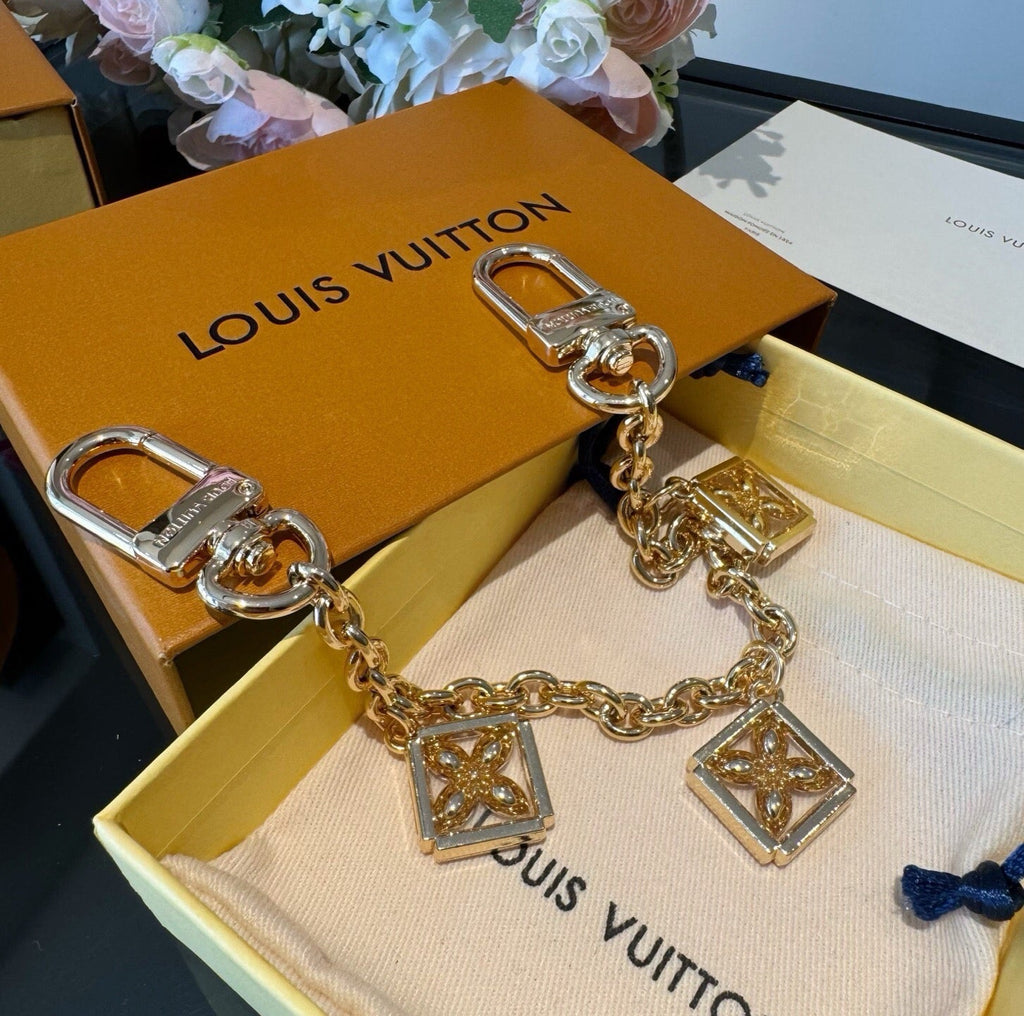 LOUIS VUITTON Metal Bag Charm Keychain