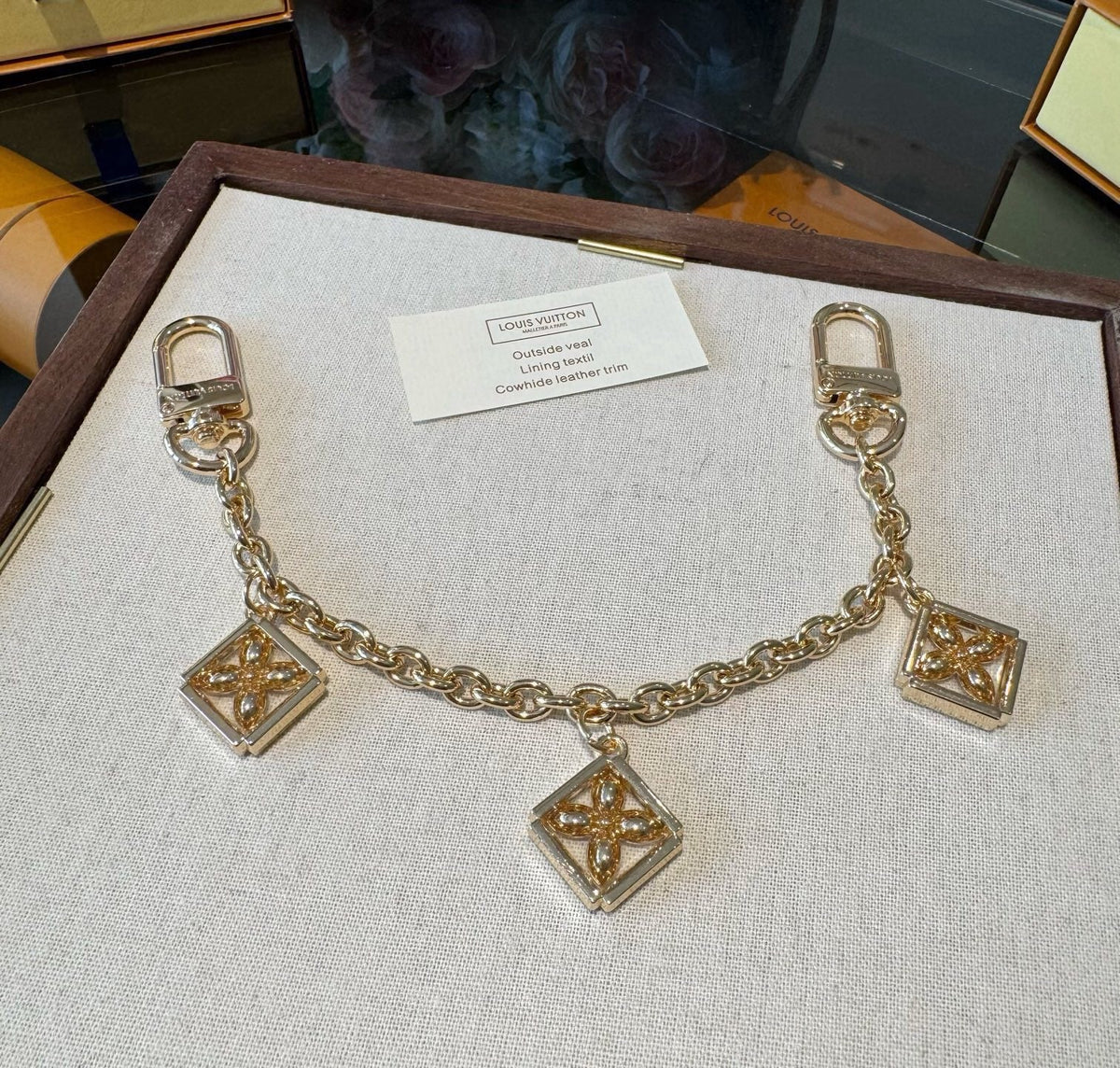 LOUIS VUITTON Metal Bag Charm Keychain