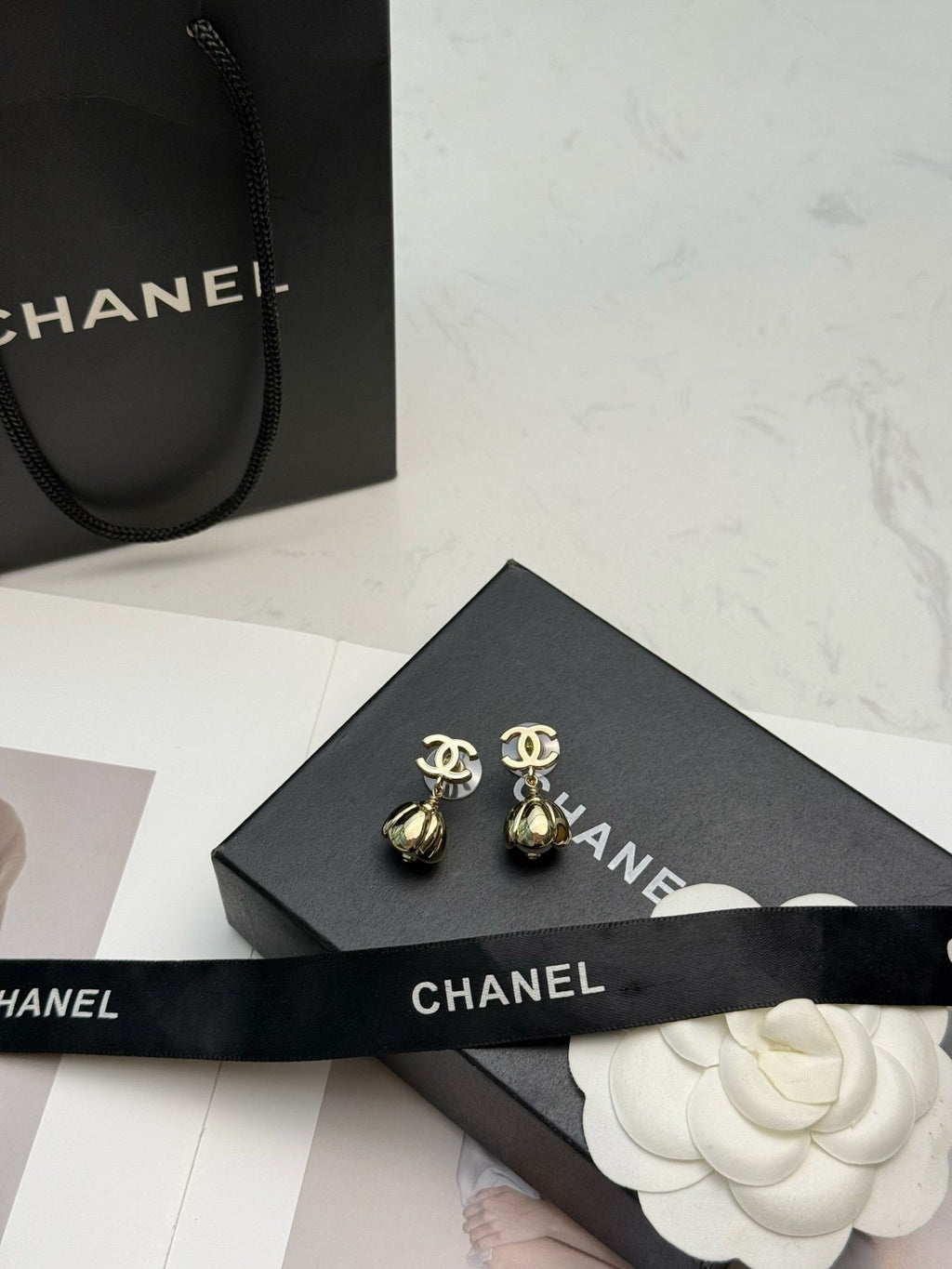 CHANEL Pearl Earrings