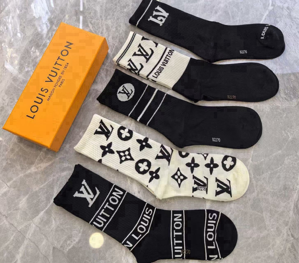 Louis Vuitton Cotton Knee-High Socks – 5-Pair Set #004