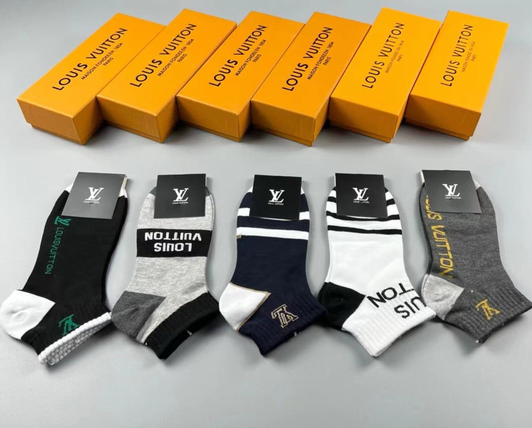 Louis Vuitton Cotton Crew Socks – 5-Pair Set #007