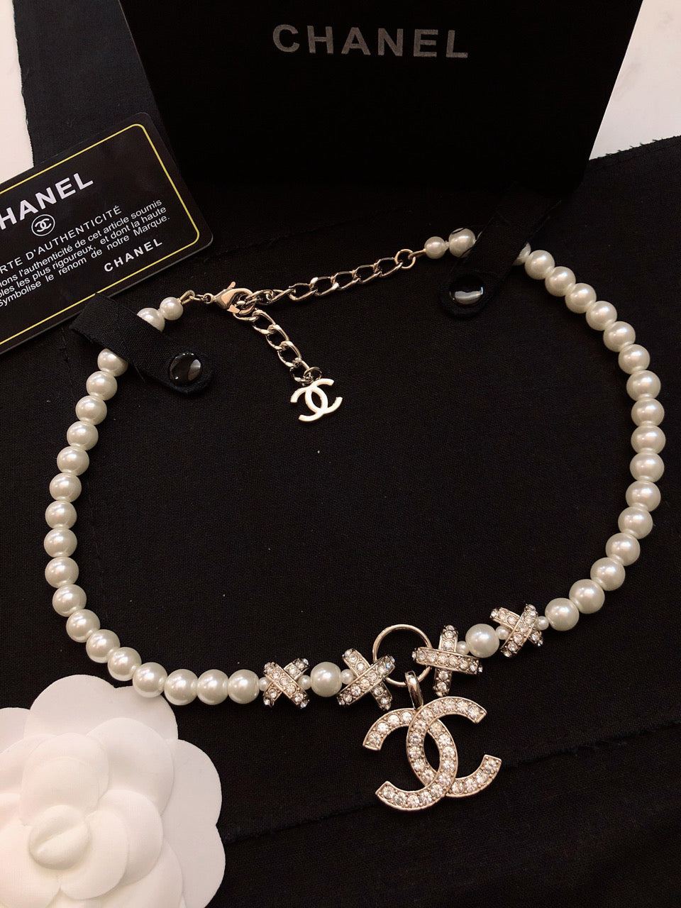CHANEL Pearl Necklace