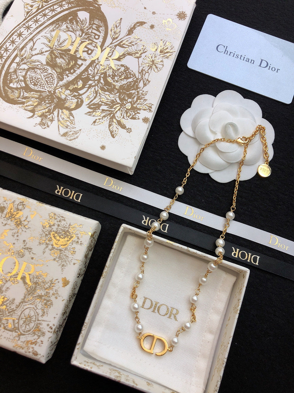 DIOR Pearl Vintage Necklace