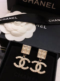 CHANEL Pearl Earrings