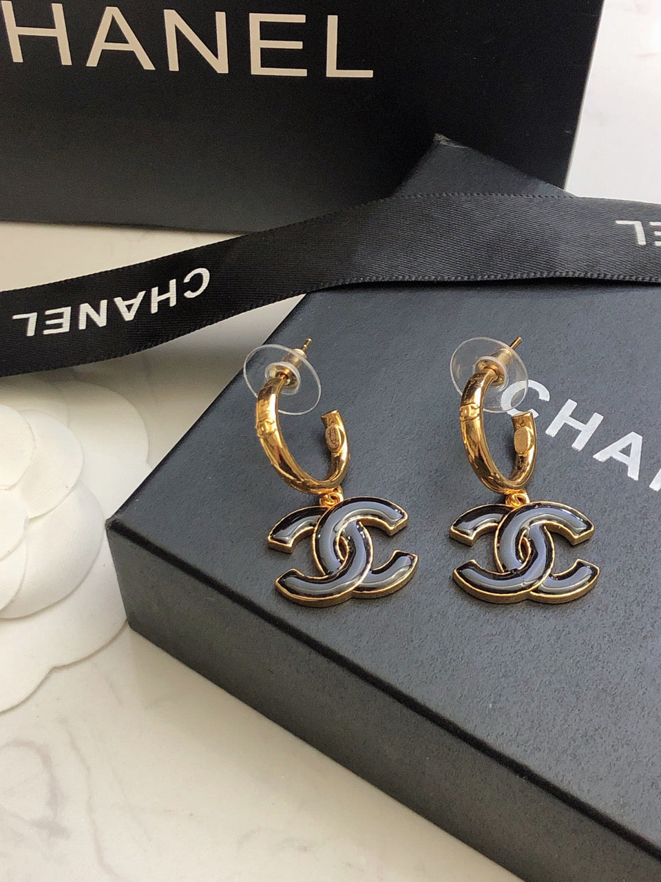 CHANEL Enamel Double-C Vintage Pendant Necklace