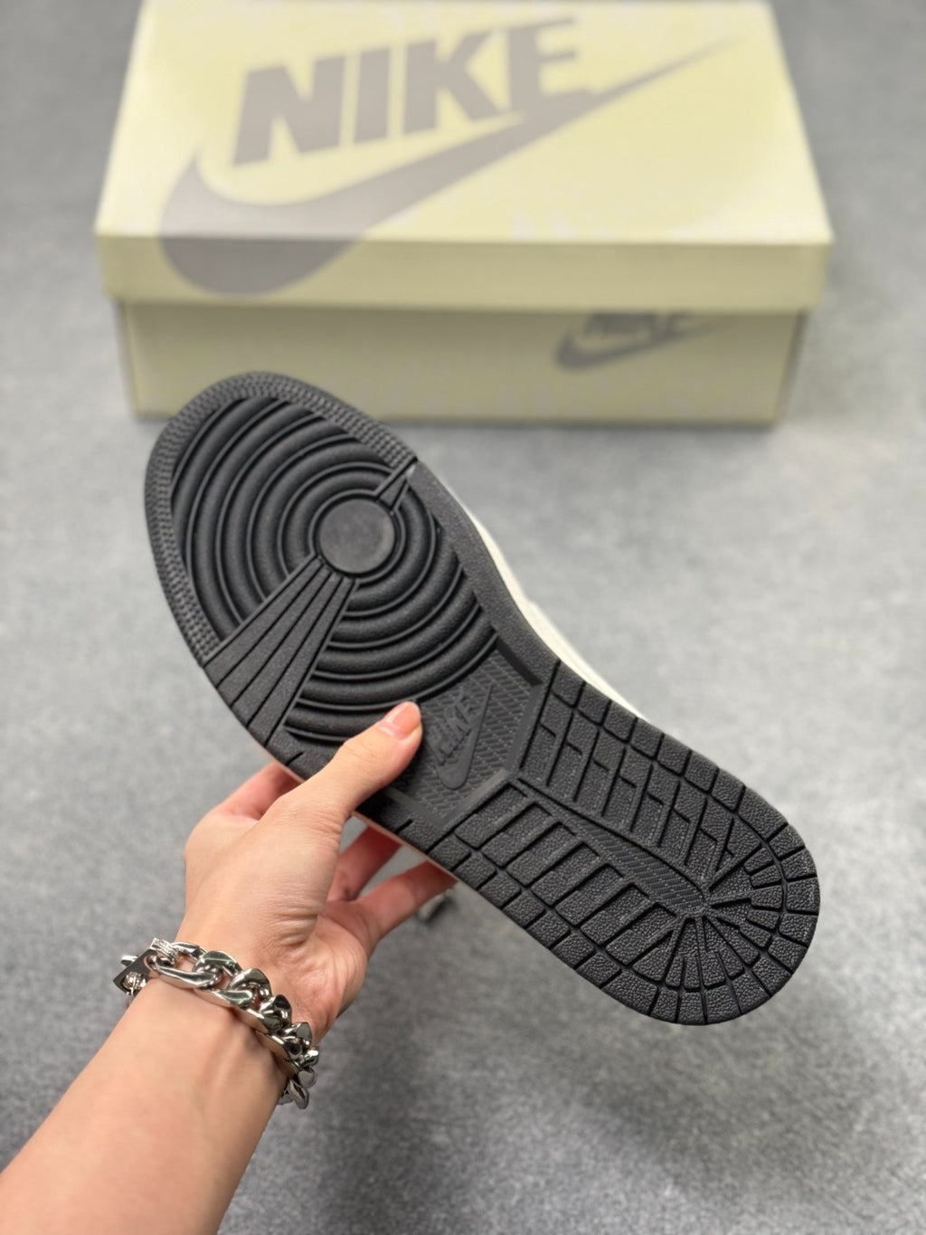 Nike Air Jordan 1 Low - Image 5