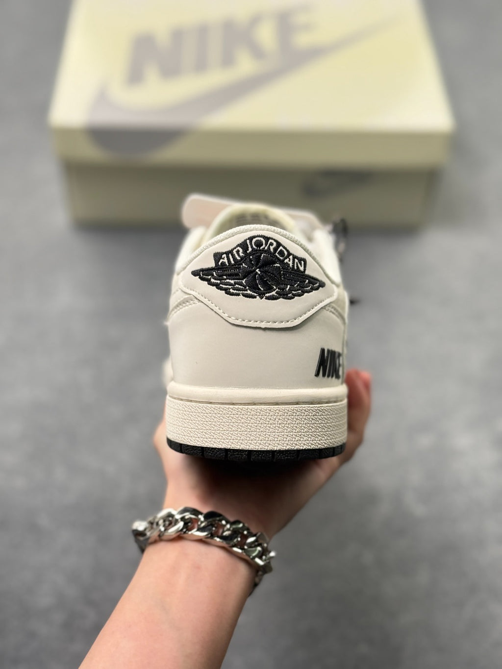 Nike Air Jordan 1 Low - Image 4