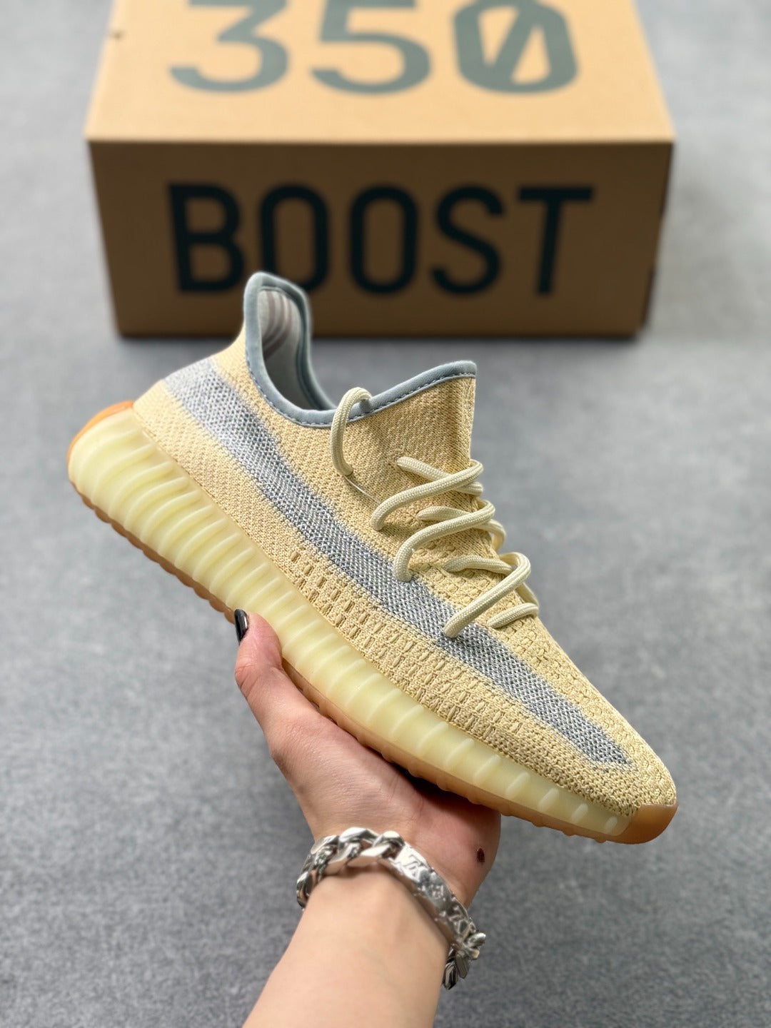 Adidas BOOST yeezy 350 V2 350V2 - Image 1