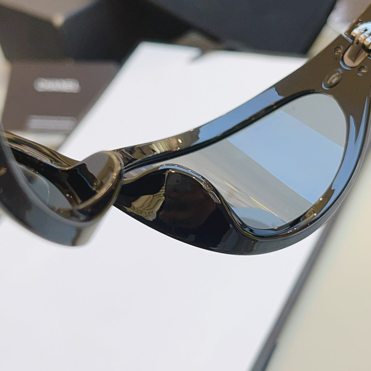 CHANEL Fashion Sunglasses