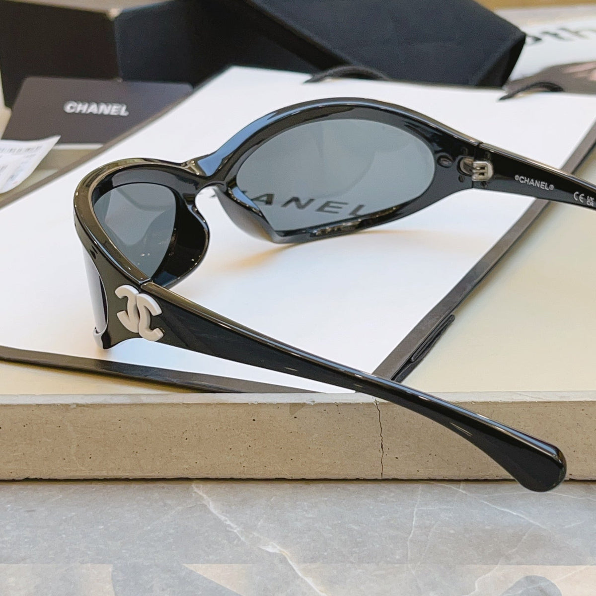 CHANEL Fashion Sunglasses
