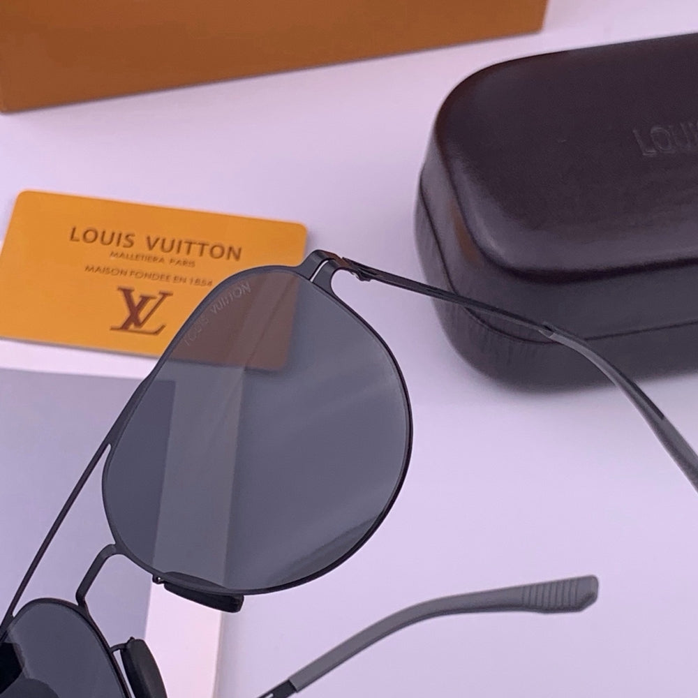 LOUIS VUITTON Black Aviator Sunglasses
